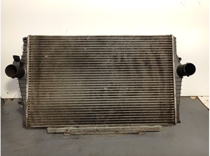 Replacement intercooler for Volvo S60 I (384) D5 OEM IAM reference 30748809 31274554 989580C VALEO
