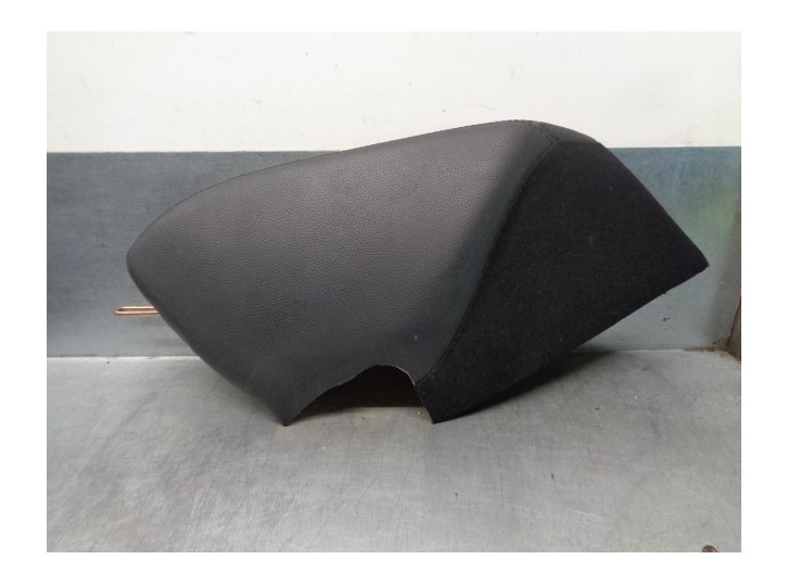 Recambio de molduras traseras para mercedes-benz clase c (w204) berlina c 220 cdi blueefficiency (204.002) referencia OEM IAM 