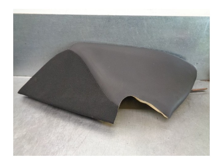 Recambio de molduras traseras para mercedes-benz clase c (w204) berlina c 220 cdi blueefficiency (204.002) referencia OEM IAM 