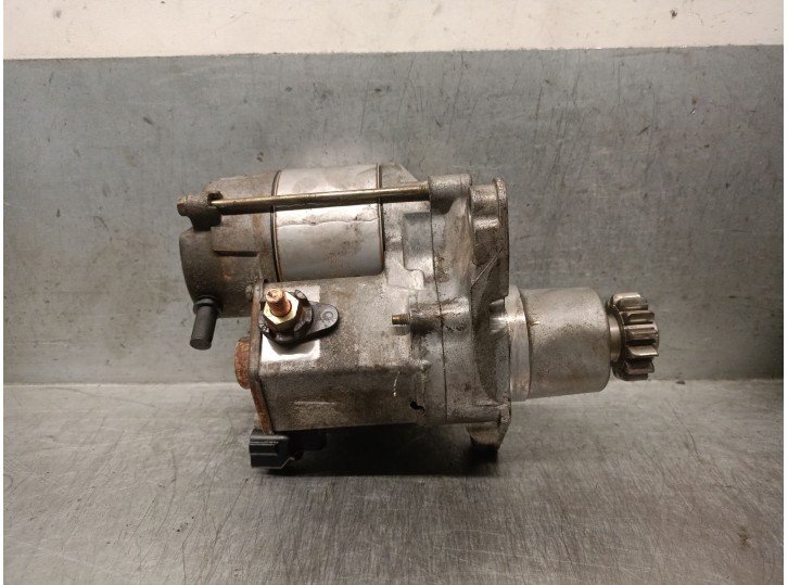 Replacement starter motor for Lexus RX (MCU15) 300 AWD (MCU15) OEM IAM reference 2810003100 2810003100 2280006173 DENSO