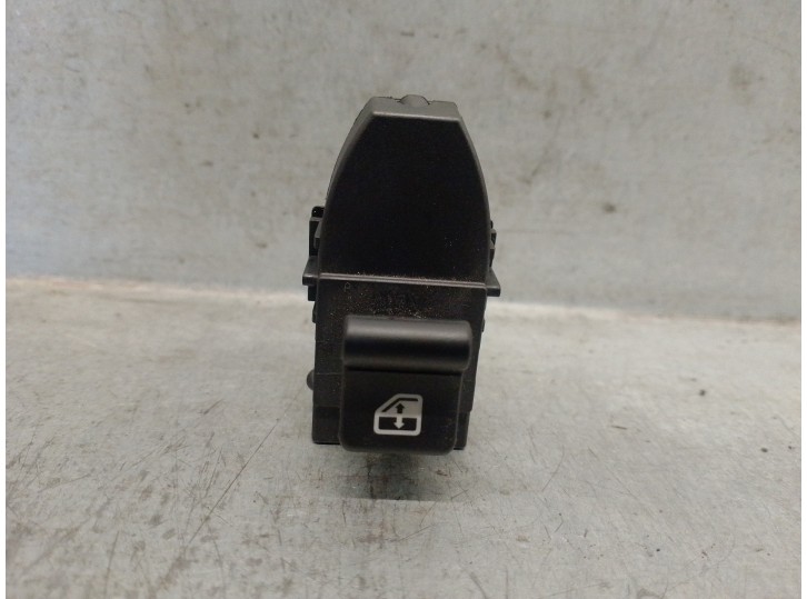 Recambio de mando elevalunas trasero izquierdo para alfa romeo giulietta (191) 2.0 jtdm referencia OEM IAM 156095713  