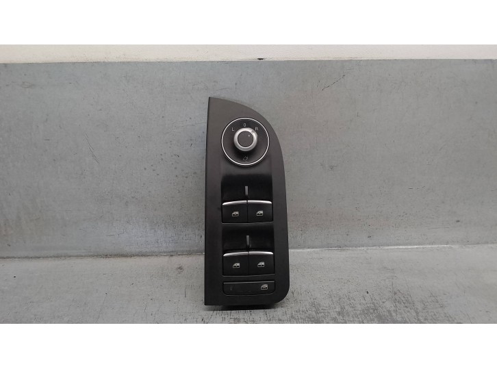 Recambio de mando elevalunas delantero izquierdo para alfa romeo giulia (952) 2.2 jtdm cat referencia OEM IAM 1561181990  