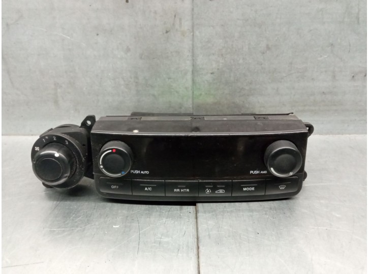 Recambio de mando climatizador para ssangyong rodius i 2.7 xdi referencia OEM IAM 6870021021 6870021021 