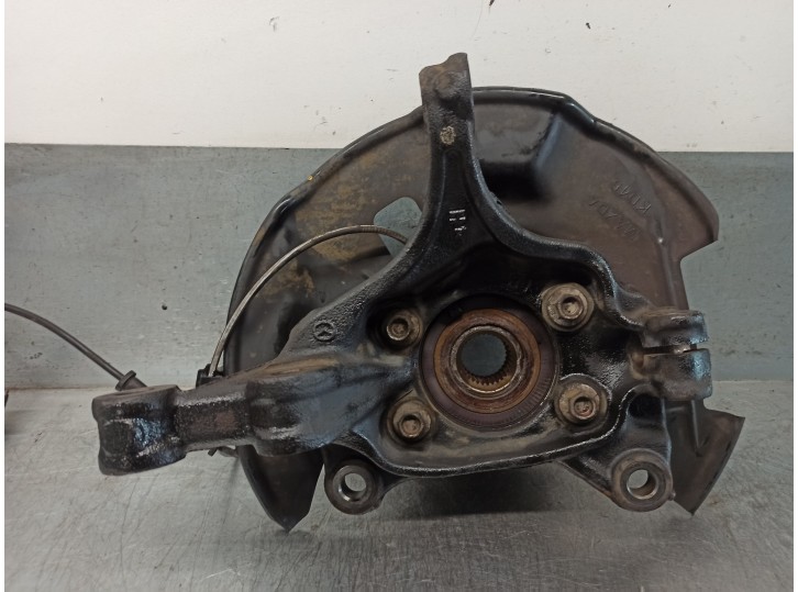 Recambio de mangueta delantera derecha para mazda cx-5 2.2 turbodiesel cat referencia OEM IAM KD3533021A 