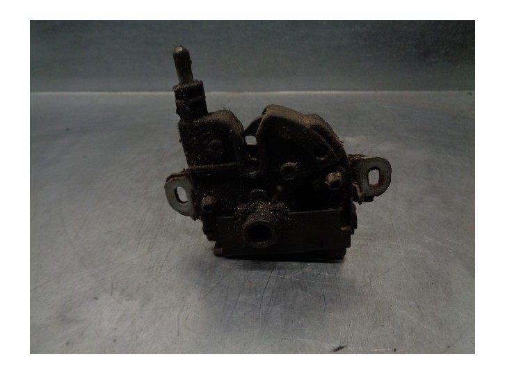 Recambio de cerradura capot para ford focus berlina (cak) ambiente referencia OEM IAM 4555048 