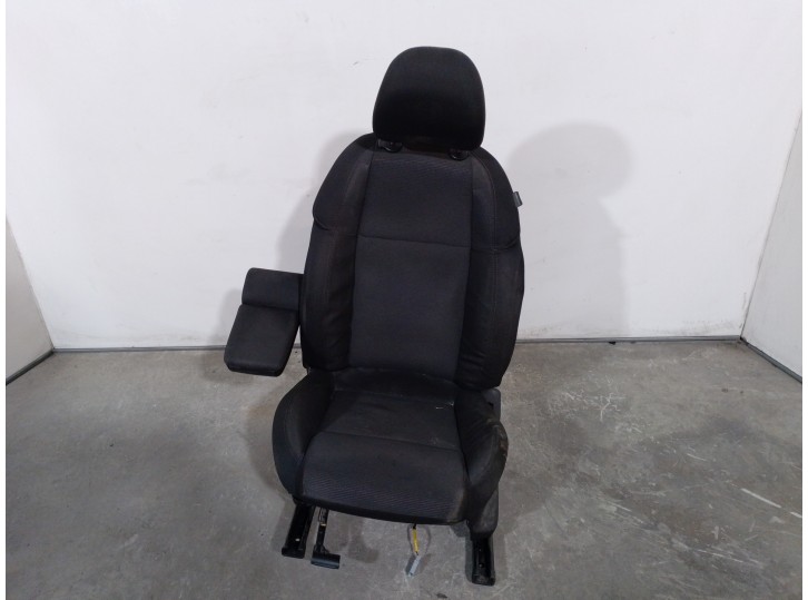 Replacement front left seat for Alfa Romeo Giulietta (191) 2.0 JTDM OEM IAM reference 51849943 BLACK FABRIC 5 DOOR