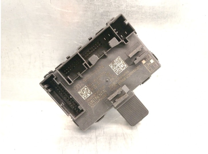 Recambio de modulo confort para skoda karoq (nu7, nd7) 1.5 tsi referencia OEM IAM 5Q4959593N  A2C7741960200 CONTINENTAL