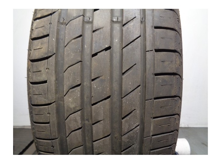 Recambio de neumatico/s para bmw serie 7 (f01/f02) 3.0 turbodiesel referencia OEM IAM 24555ZR17106W NEXEN N´FERA SU1