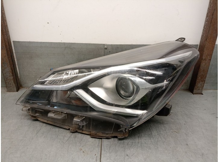 Recambio de faro izquierdo para toyota yaris (_p13_) 1.5 hybrid (nhp130_) referencia OEM IAM 811700DJ90 811700DJ90 
