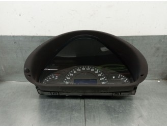 Recambio de cuadro instrumentos para mercedes-benz clase c (w203) berlina 2.2 cdi cat referencia OEM IAM A2035407111 A2035401311