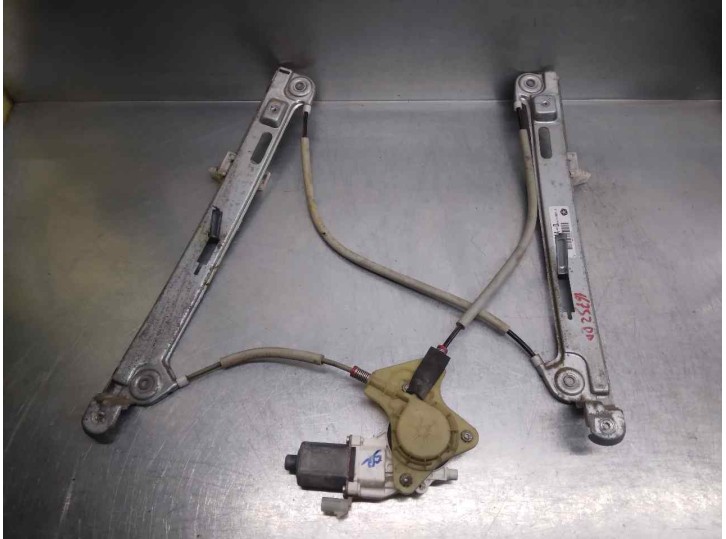Recambio de elevalunas delantero derecho para jeep compass 2.0 crd cat referencia OEM IAM 05074820AA 2 PINES 5 PUERTAS