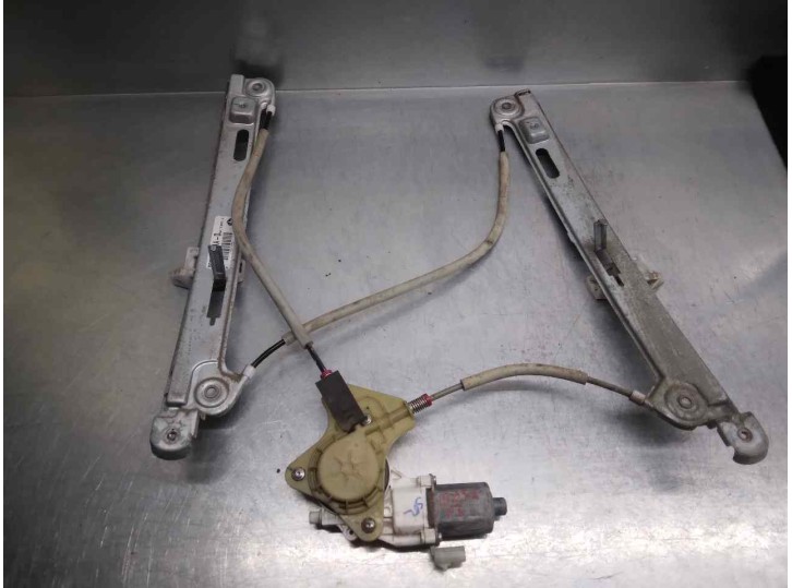 Recambio de elevalunas delantero izquierdo para jeep compass 2.0 crd cat referencia OEM IAM 05074821AA 2 PINES 5 PUERTAS