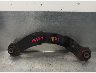 Recambio de brazo suspension superior trasero derecho para mitsubishi lancer berlina (cy0) 2.0 di-d cat referencia OEM IAM 4110A