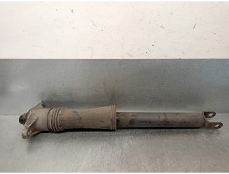 Recambio de amortiguador trasero derecho para hyundai i30cw 1.6 crdi cat referencia OEM IAM 553112L600  