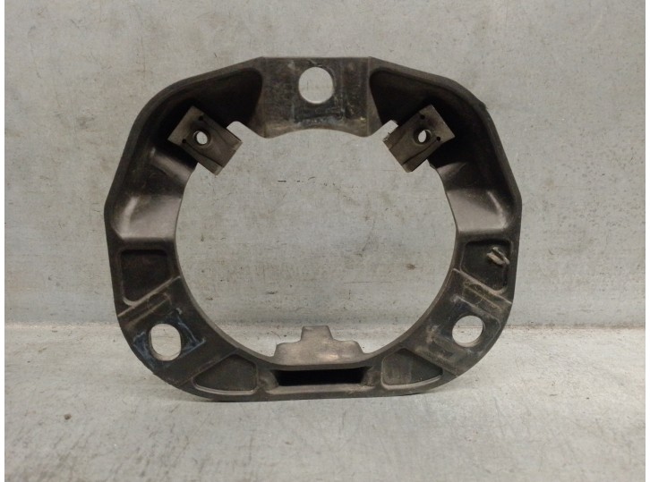 Replacement left headlight bracket for Alfa Romeo Giulietta (191) 2.0 JTDM OEM IAM reference 50513781 