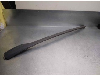 Recambio de molduras delanteras para jeep compass 2.0 crd cat referencia OEM IAM 0YS48RXFAB  