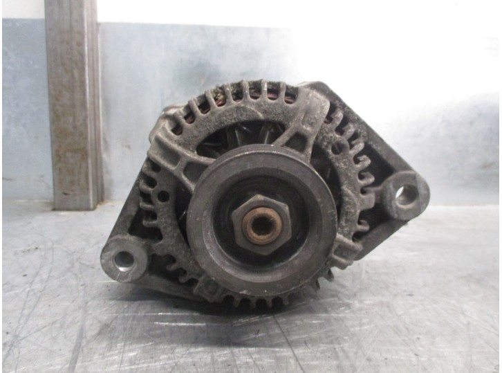 Recambio de alternador para smart coupe 0.6 turbo cat referencia OEM IAM 0003250V007 63321658 MAGNETI MARELLI