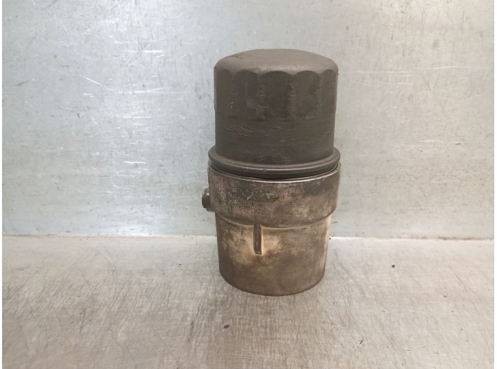 Recambio de soporte filtro aceite para chrysler voyager (rg) 2.5 crd grand voyager limited referencia OEM IAM 5066810AA 5066810A