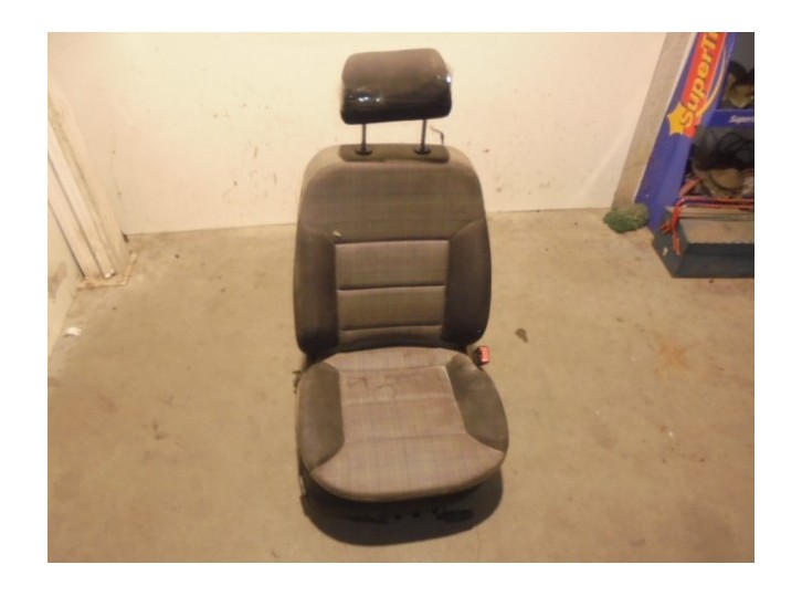 Recambio de asiento delantero derecho para audi allroad quattro (4b5) 2.5 v6 24v tdi referencia OEM IAM 4297417 TELA GRIS 5 PUER