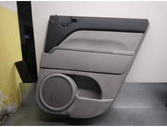 Recambio de guarnecido puerta trasera derecha para jeep compass 2.0 crd cat referencia OEM IAM 0YR261DAAC  5 PUERTAS