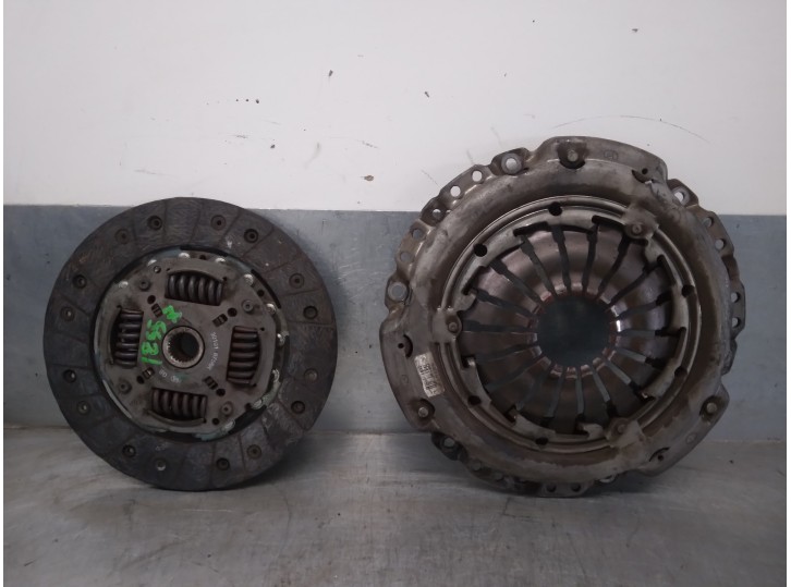 Recambio de kit embrague para renault kangoo (f/kc0) 1.5 dci diesel cat referencia OEM IAM 301016758R 