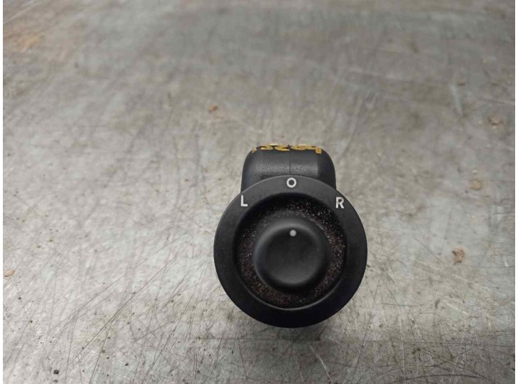 Replacement mirror control switch for Chrysler PT Cruiser (PT) 1.6 Classic OEM IAM reference 04602788AA 