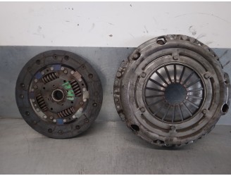 Replacement clutch kit for Seat Ibiza (6J5) 1.4 16V OEM IAM reference 121878003596 