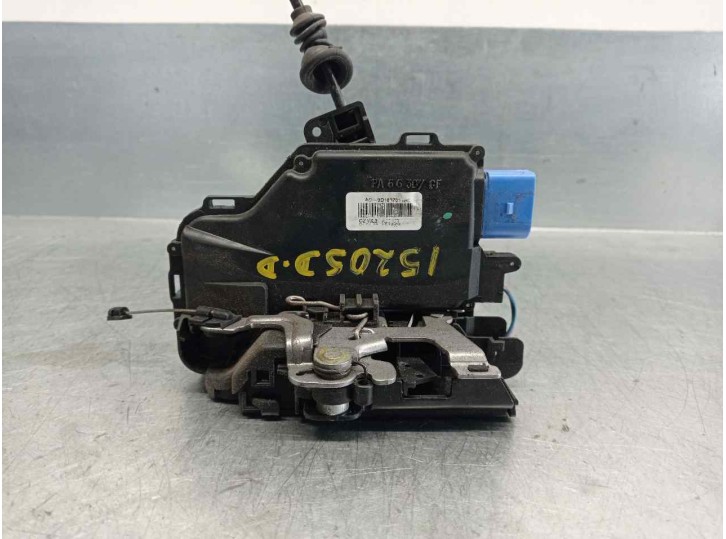 Replacement front right door lock for Skoda Octavia Combi (1Z5) Easy OEM IAM reference 3D183701AC 9 PINS 5 DOOR
