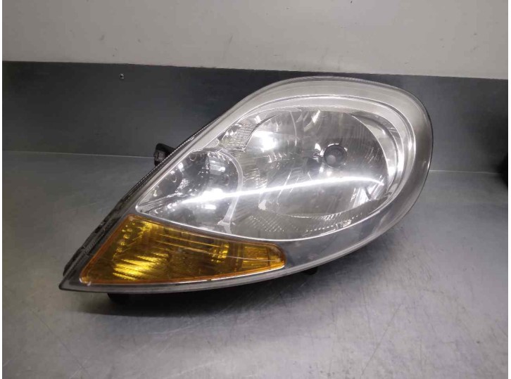 Recambio de faro izquierdo para renault trafic caja cerrada (ab 4.01) 1.9 diesel referencia OEM IAM 8200701354 5 PUERTAS