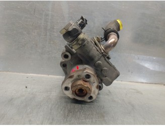 Replacement power steering pump for Volkswagen Golf IV Saloon (1J1) 1.9 TDI OEM IAM reference 1J0422154A KV17001 KYB