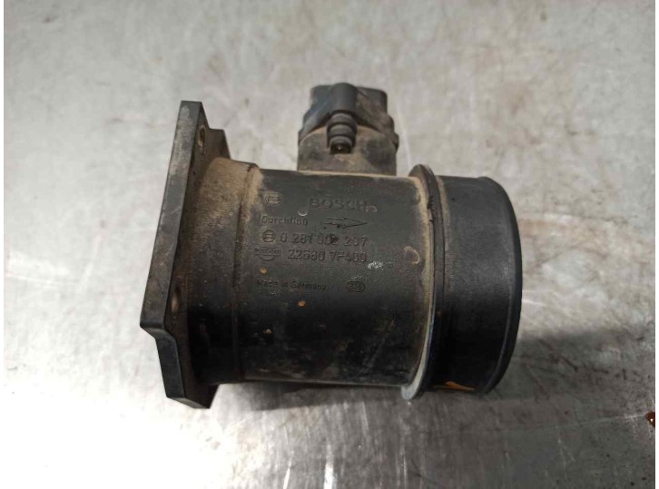 Recambio de caudalimetro para nissan terrano/terrano.ii (r20) 2.7 turbodiesel referencia OEM IAM 226807F400 0281002207 BOSCH