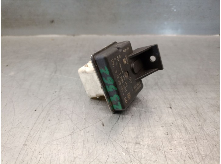 Recambio de caja precalentamiento para dacia lodgy 1.5 dci diesel fap cat referencia OEM IAM 110679886R A6089001200