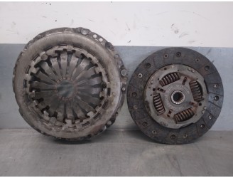 Recambio de kit embrague para peugeot 208 1.2 16v vti referencia OEM IAM 9801139380  