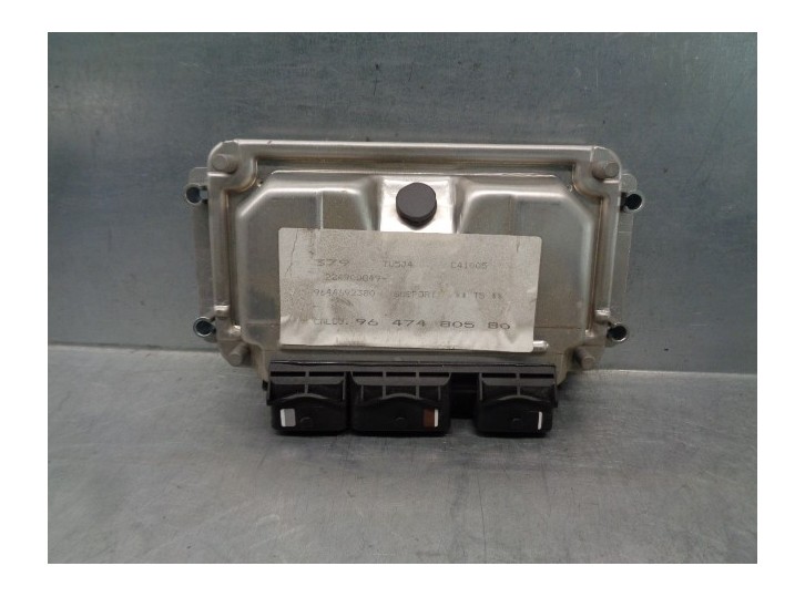 Replacement engine ECU for Peugeot 307 (S1) XR OEM IAM reference 9647480580 0261206943 BOSCH