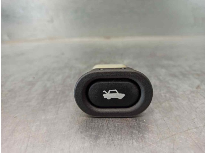 Recambio de mando para saab 9000 cd 2.3 cd turbo referencia OEM IAM 4061883 