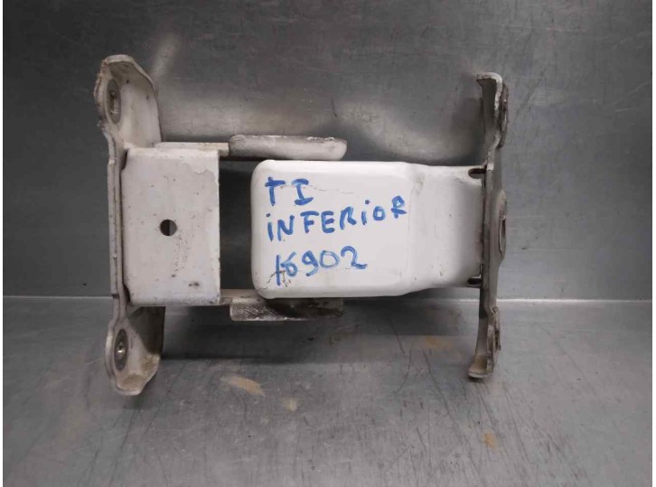 Recambio de bisagra porton para renault trafic caja cerrada (ab 4.01) 1.9 diesel referencia OEM IAM 312304K TRAS IZQ INF 5 PUERT