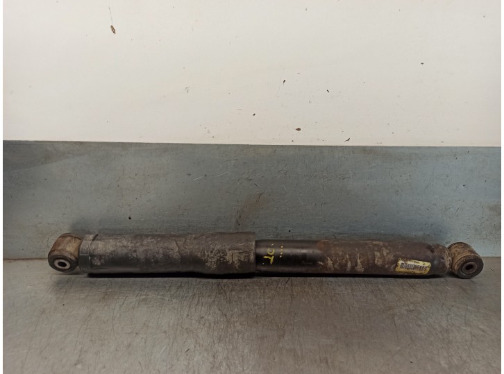 Recambio de amortiguador trasero izquierdo para jeep commander 3.0 crd cat referencia OEM IAM 52124342AC  