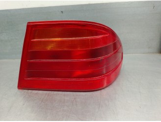 Recambio de piloto trasero derecho para mercedes-benz clase e (w210) berlina 2.4 v6 18v cat referencia OEM IAM A2108204464 DE AL