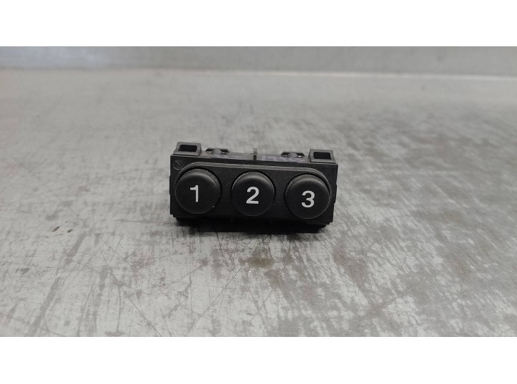 Replacement control switch for Alfa Romeo Giulia (952) 2.2 JTDM CAT OEM IAM reference L0508721AA 