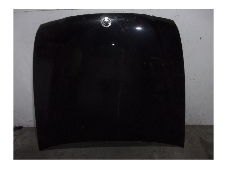 Recambio de capot para ssangyong rexton 2.7 turbodiesel cat referencia OEM IAM 6100108012 NEGRO 