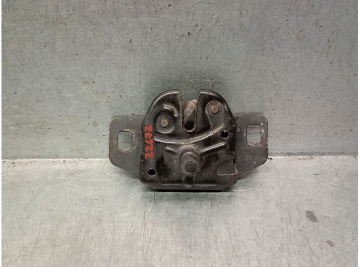 Recambio de cerradura capot para chrysler grand voyager v (rt) 2.8 crd referencia OEM IAM 5020846AA 5020846AA 