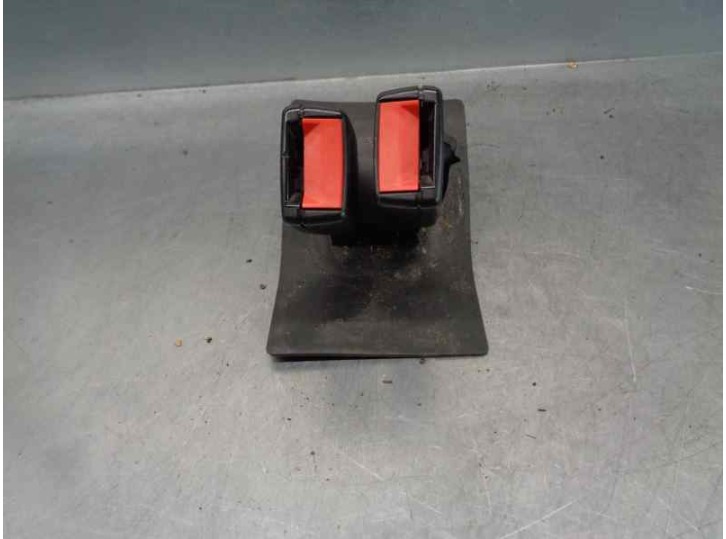 Replacement seat belt buckle for Mini R50, R53 Cooper OEM IAM reference 7055957 