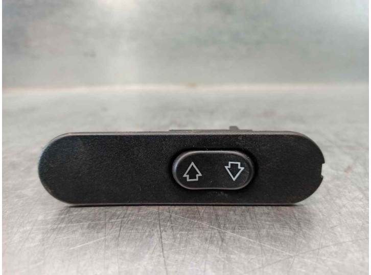 Recambio de mando elevalunas trasero derecho para saab 9000 cd 2.3 cd turbo referencia OEM IAM 4519138  