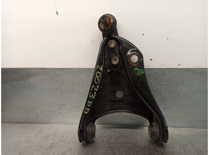 Replacement front right lower suspension arm for Renault Twingo 1.5 dCi diesel FAP OEM IAM reference 8200942396 