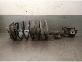 Replacement front right shock absorber for Volvo S60 I (384) 2.5 T AWD OEM IAM reference 31429414 31429414 