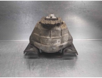 Recambio de soporte motor delantero para ssangyong rexton 270 xvt limited referencia OEM IAM 2071008A00 