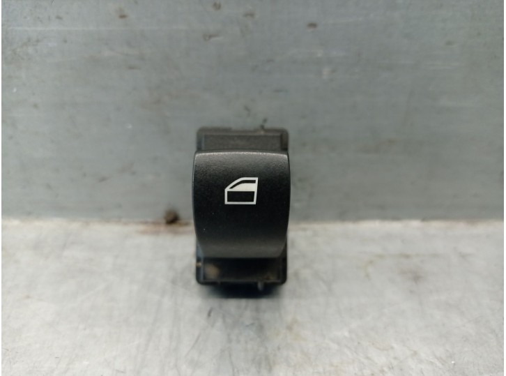 Recambio de mando elevalunas delantero derecho para bmw 5 touring (e61) 525 d referencia OEM IAM 159798042025B 6922244 DELPHI