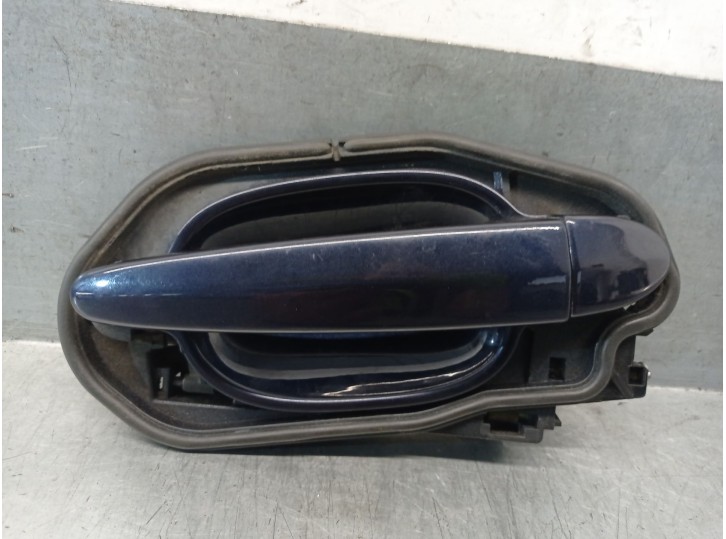 Recambio de maneta exterior delantera derecha para bmw 5 touring (e61) 525 d referencia OEM IAM 51217034544 51217199556 