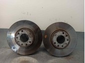 Replacement front brake disc for Opel Vectra B Saloon 1.6 16V OEM IAM reference 