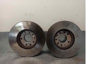 Replacement front brake disc for Opel Vectra B Saloon 1.6 16V OEM IAM reference 